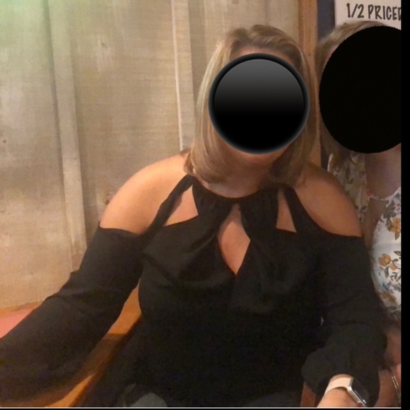 BOLD elements | L | Women’s Black Cut-Out Cold Shoulder Blouse - Picture 4 of 5